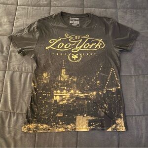 Zoo York Y2K Black and Gold Cityscape Tee size large